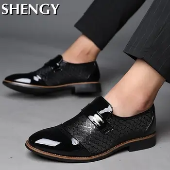 2020 Moški Čevlji Luksuzne blagovne Znamke Velike Črne Formalno Čevlji Loafers Moški Čevlji Genuiner Usnje Reliefi Klasična Poslovna Obutev