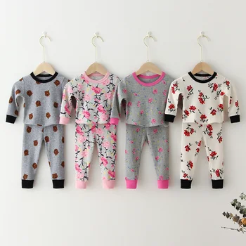 Moda Baby Otroci Pižame Določa Bombaž Fant Sleepwear Pomlad Obleko Dekle Pižame z Dolgimi Rokavi Pižamo Vrhovi+Hlače 2pcs Malčka Oblačila