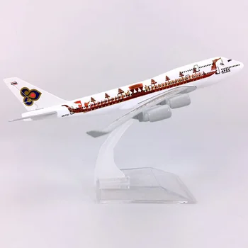 16 1:400 B747-400 model THAI airlines 