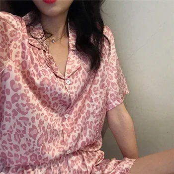 QWEEK Saten Pižamo Leopard Tiskanja Domov Oblačila za Ženske Pijama Mujer Svile Pyjama Svoboden Sleepwear Seksi Poletne Spavaćica 2020