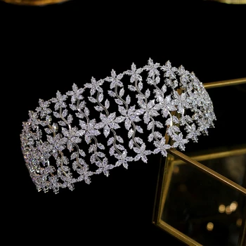 Nove Luksuzne Kristali Cirkonija Cvet Tiaras Headdress Royal Queen Krono Za Družico Parada Stranka